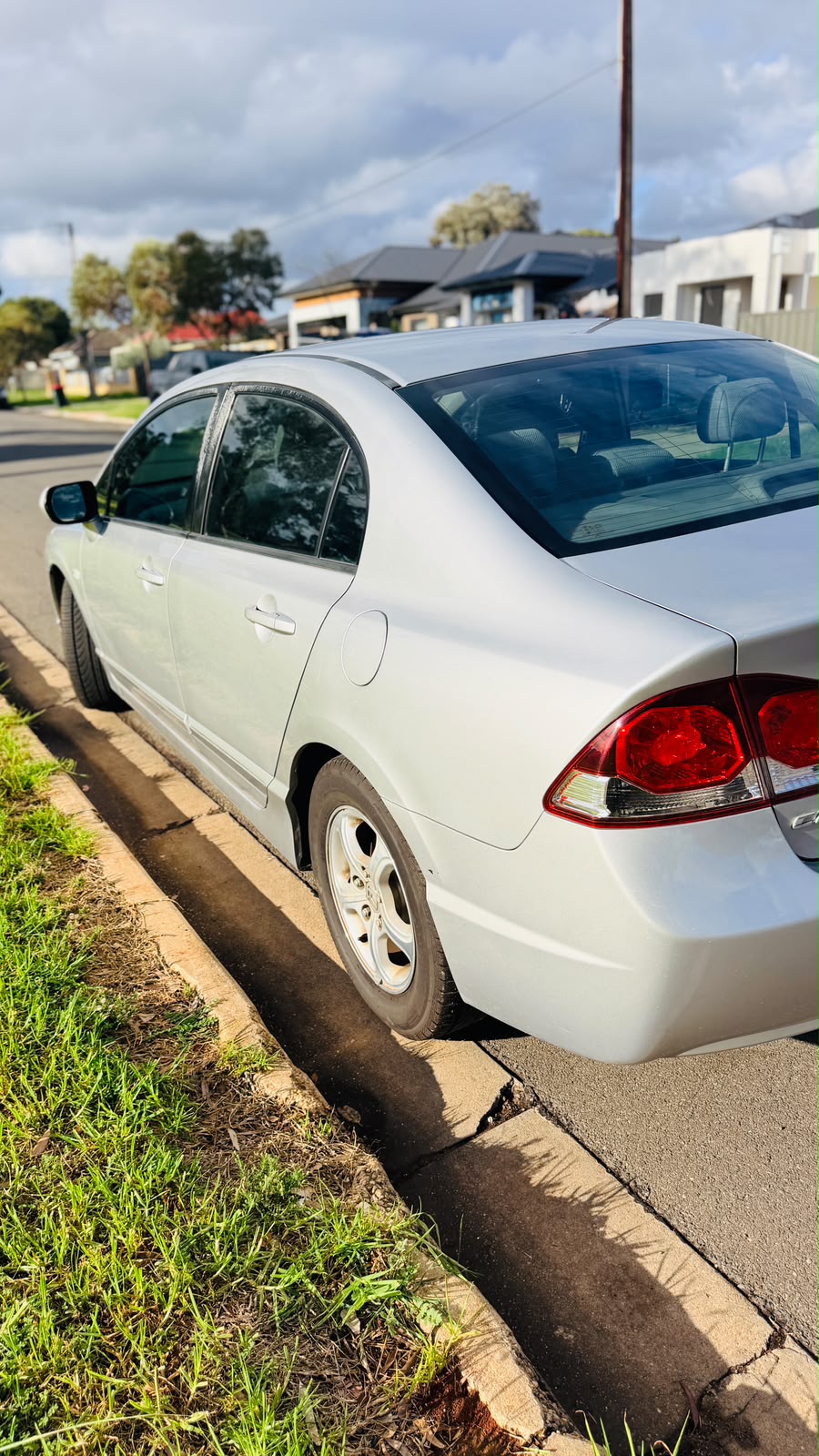 2009 Honda Civic VTi — rear, passenger side
